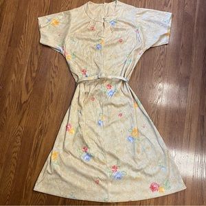 Vintage 70’s Dress Asian Inspired Cheongsam Dress Short Sleeve Dress Floral